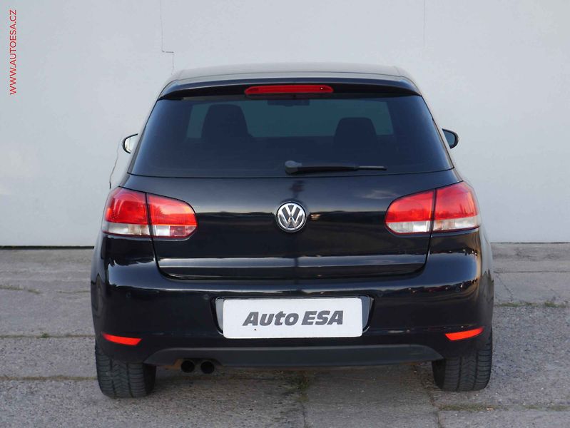 Volkswagen Golf (2011) 1.4TSI, AC, tempo, park.asist - fotka 5 z 17