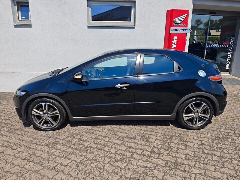 Honda Civic (2007) 1.8 i-VTEC Executive Panorama - fotka 40 z 41