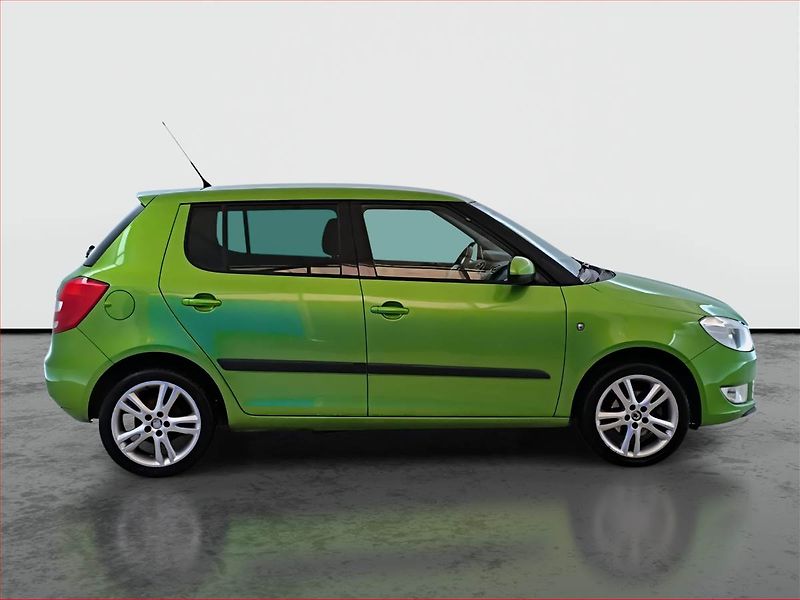 Škoda Fabia (2010) 1.2 TSI, Serv.kniha - fotka 6 z 14