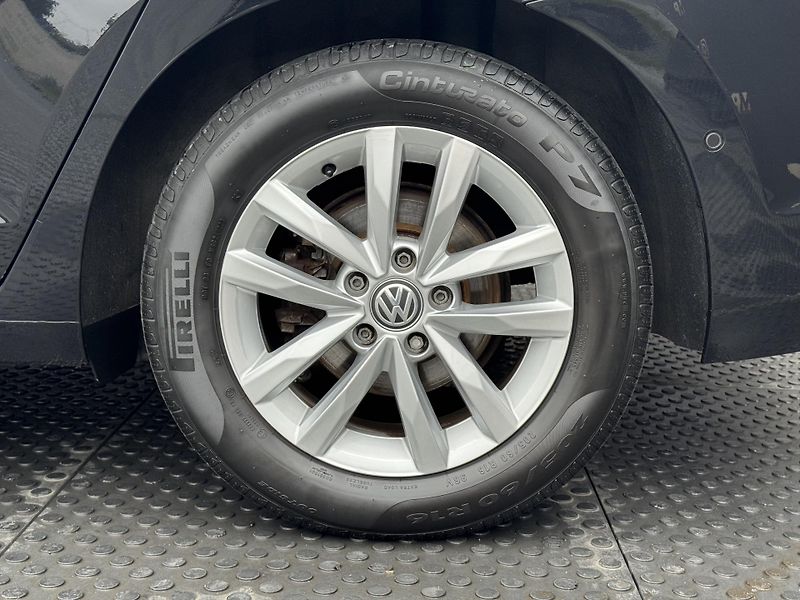 Volkswagen Touran (2017) 1.4TSi Highline 7míst RZV - fotka 45 z 48