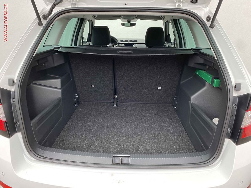 Škoda Fabia (2022) 1.0 TSi, 1.maj,ČR, Ambition - fotka 7 z 18