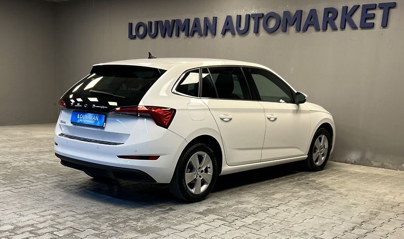 Škoda Scala 1.5 TSI DSG Style - fotka 2 z 18