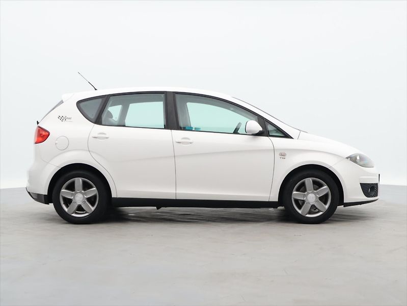 Seat Altea 1,2 TSI 77kW CZ STK 02/28 - fotka 8 z 27
