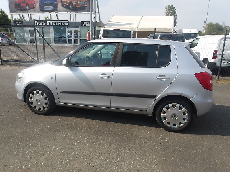 Škoda Fabia 1,2TSi 63kW ČR KLIMA ! - fotka 4 z 36
