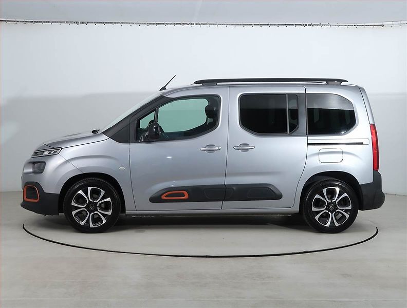 Citroën Berlingo (2020) Feel 1.5 BlueHDi, 5Míst, ČR - fotka 3 z 22