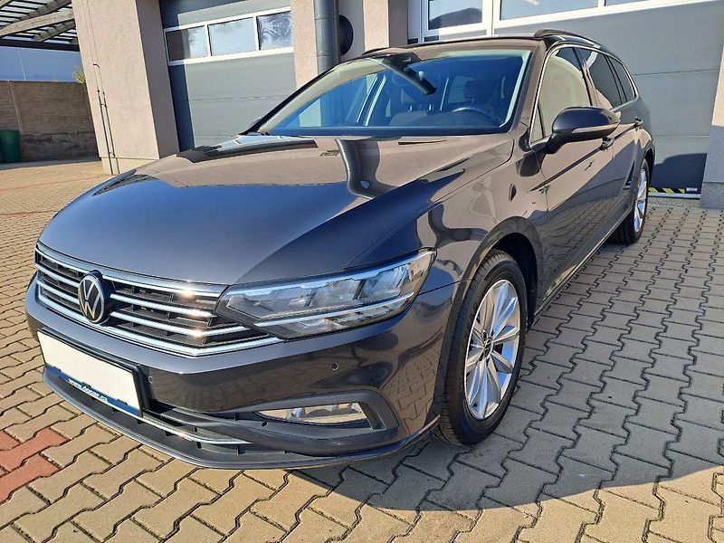 Volkswagen Passat (2022) 1.5 TSI DSG, ZÁRUKA - fotka 1 z 35