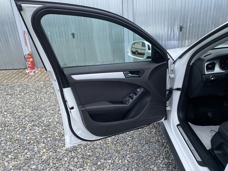 Audi A4 Allroad 2.0TDi 190PS 4x4 AUT SERVIS 1A - fotka 89 z 151