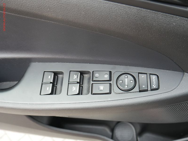 Hyundai Tucson (2019) 2.0CRDi 4x4, 1.maj,ČR, N - fotka 11 z 25