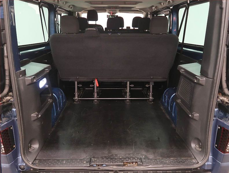 Opel Vivaro (2016) 1.6 BiCDTI, Bus, 9Míst - fotka 13 z 19