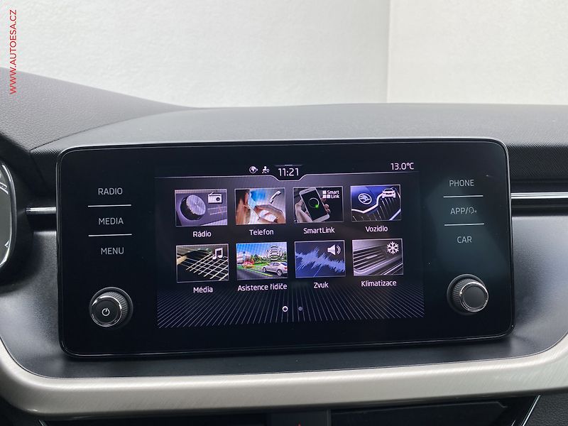 Škoda Scala (2020) 1.0 TSi, ČR, Style, LED - fotka 19 z 19