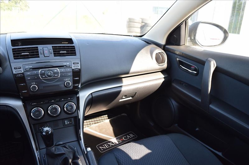 Mazda 6 2,2 d 95KW VÝHŘEV TAŽNÉ - fotka 31 z 50