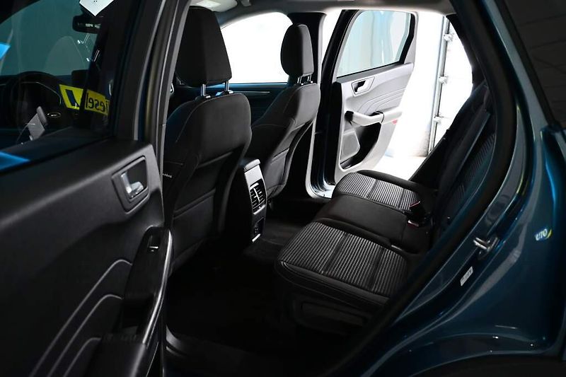Ford Kuga (2022) 2.0 LED ACC VIRTUAL Tažné Kame - fotka 9 z 37
