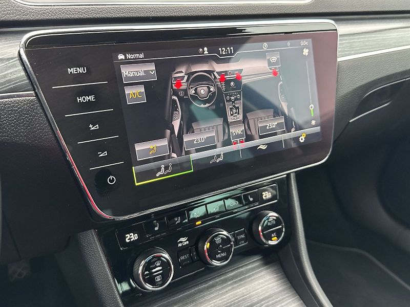 Škoda Superb (2022) Combi 2.0 TDI DSG Style - fotka 22 z 36