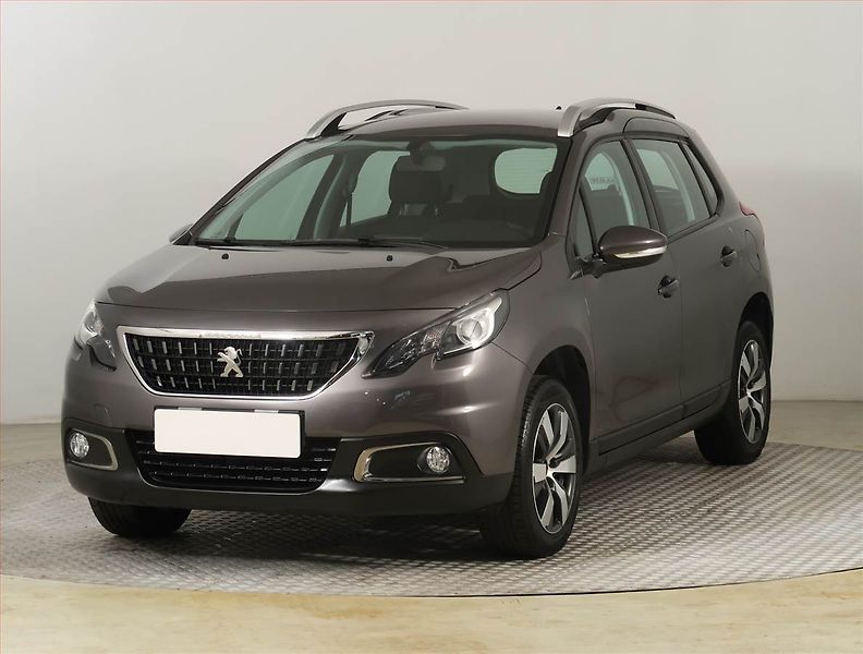 Peugeot 2008 (2018) Active 1.2 PureTech - fotka 2 z 21