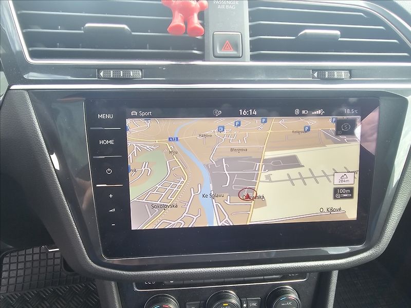 Volkswagen Tiguan Allspace 2,0TDi176KW R-Line Webasto - fotka 20 z 51