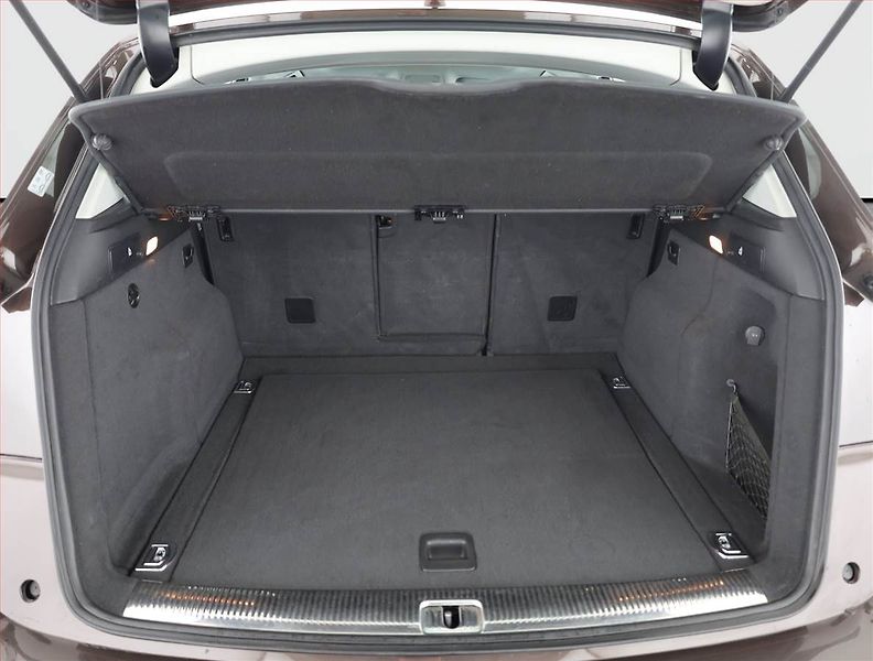 Audi Q5 (2014) 3.0 TDI, Automat, Serv.kniha - fotka 20 z 21