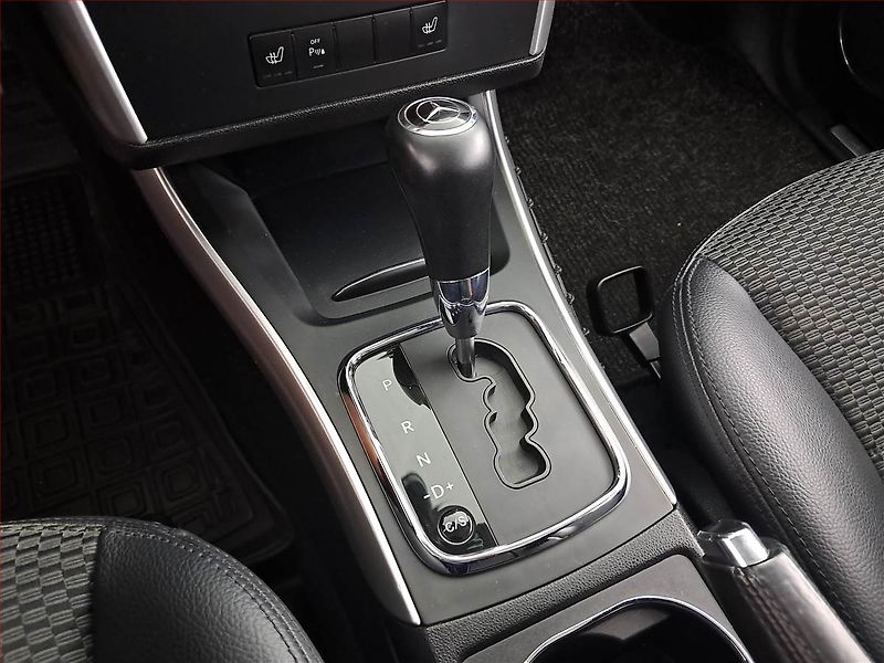Mercedes-Benz Třídy A (2011) A 160, Automat, Navi, Tempomat - fotka 13 z 15