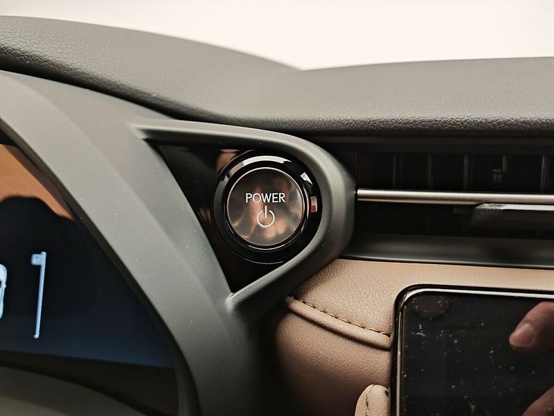 Lexus LBX 1.5 Hybrid Elegant TECH - fotka 33 z 41