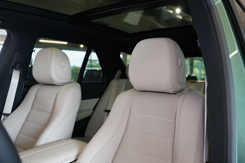 Mercedes-Benz GLE 450d 4M AMG, Nezávislé, Tažné - fotka 19 z 50