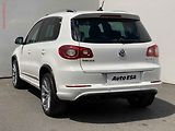 Volkswagen Tiguan (2010) 2.0 TDi 4x4, ČR, R-Line, DSG - náhled 6