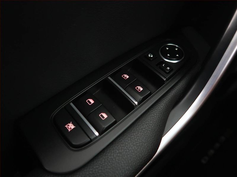 Kia XCeed (2022) Plug-in-Hybrid - fotka 20 z 22