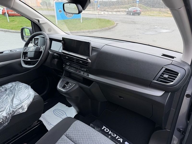 Toyota ProAce Verso L1 2.2D MAN6 Business Comfort - fotka 6 z 8
