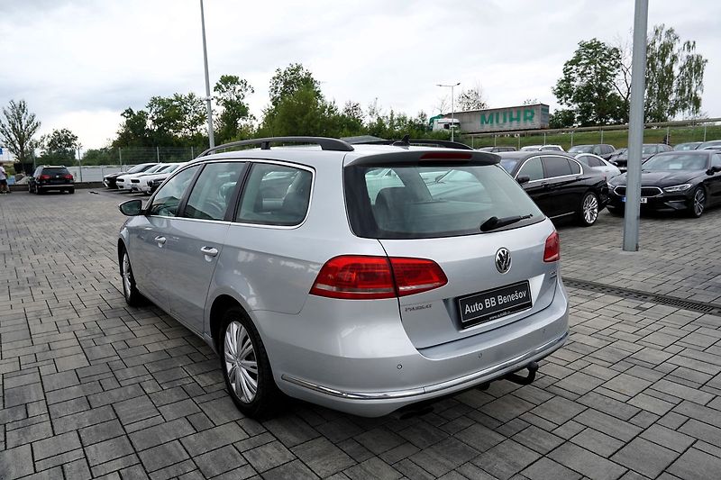 Volkswagen Passat 2.0 TDI DSG 140PS/navigace - fotka 4 z 32
