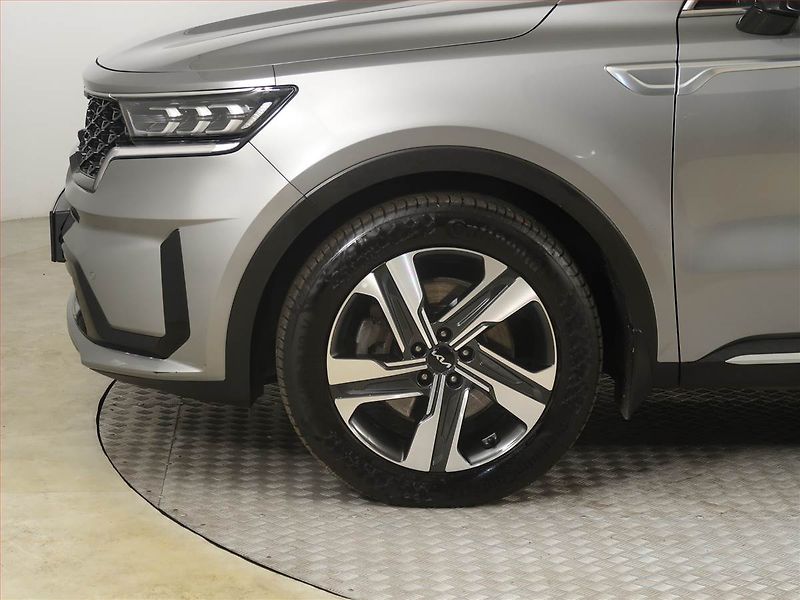 Kia Sorento (2022) 2.2 CRDi - fotka 15 z 31