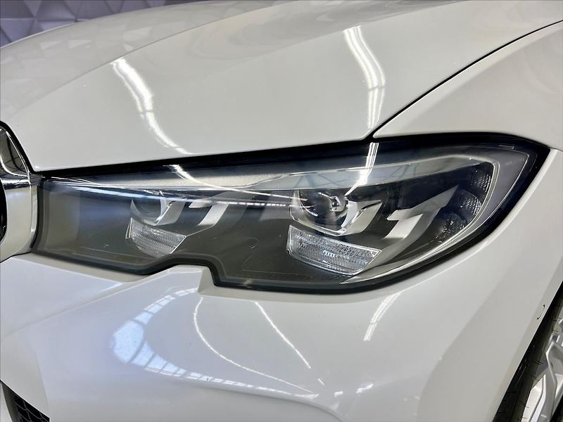 BMW Řada 3 320d xDrive M-PAKET, WEBASTO - fotka 8 z 30