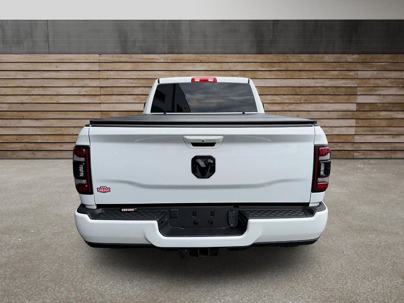 Dodge RAM (2022) +2500+HEMI+OFFROAD PAKET+LPG+ - fotka 4 z 20