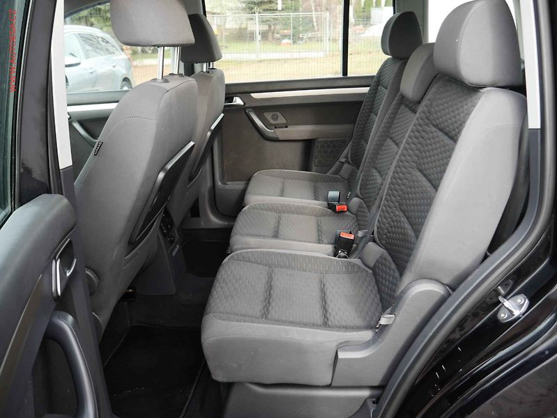 Volkswagen Touran (2007) 1.4 TSi, Klima - fotka 10 z 17