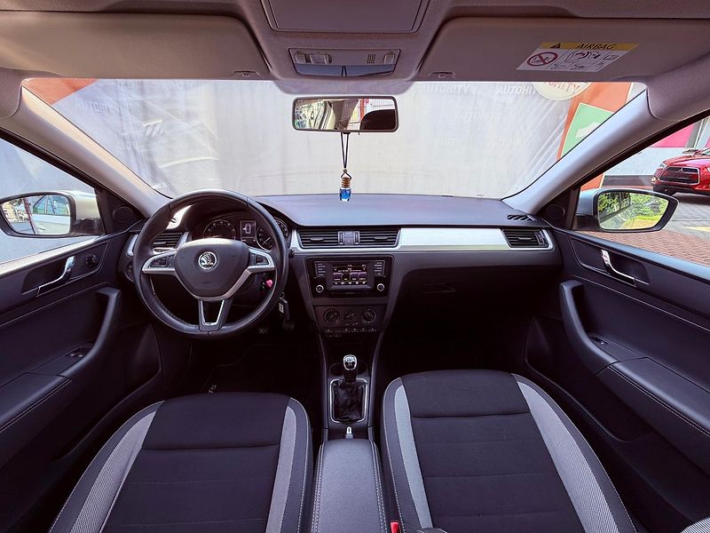 Škoda Rapid 1.2 TSi Ambition, ČR, 1.Maj - fotka 15 z 23