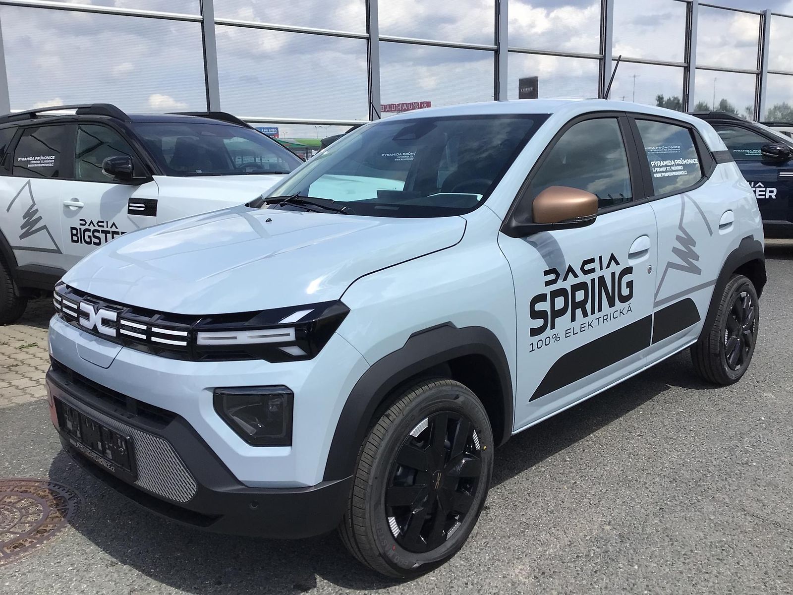 Dacia Spring ELEKTROMOBIL 100PS ODBĚR IHNED