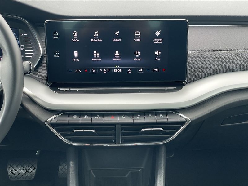 Škoda Octavia 2,0 TDI DSG Style Plus TAŽNÉ - fotka 12 z 24