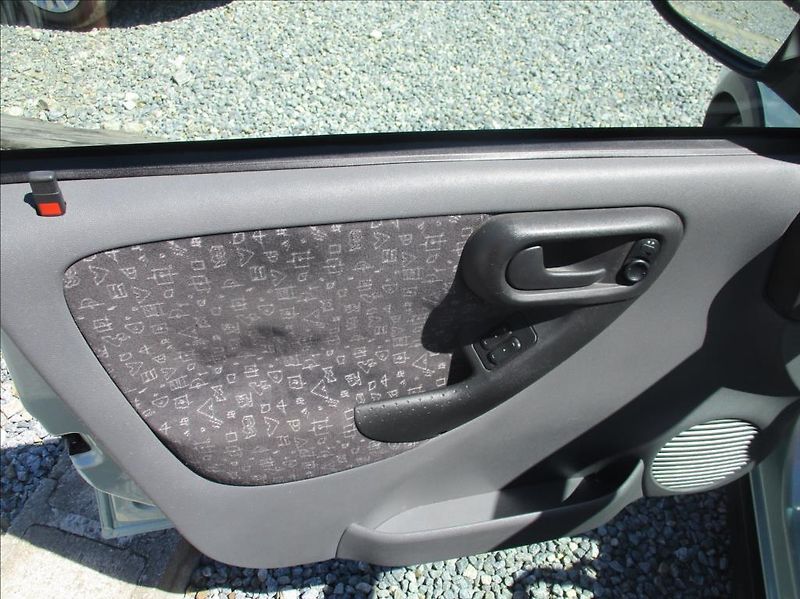Opel Corsa 1,2 i, automat, klima, servis, - fotka 11 z 27