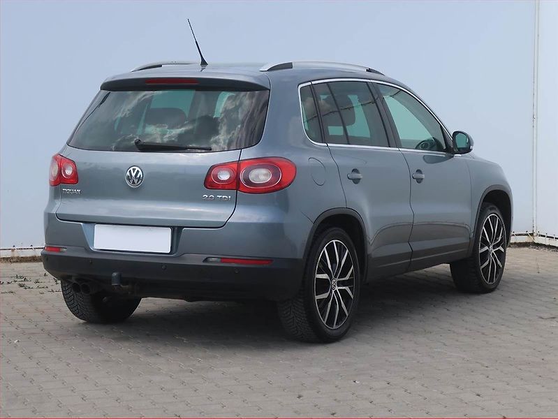 Volkswagen Tiguan (2008) 2.0 TDI, 4X4, Navi, Xenony - fotka 5 z 19