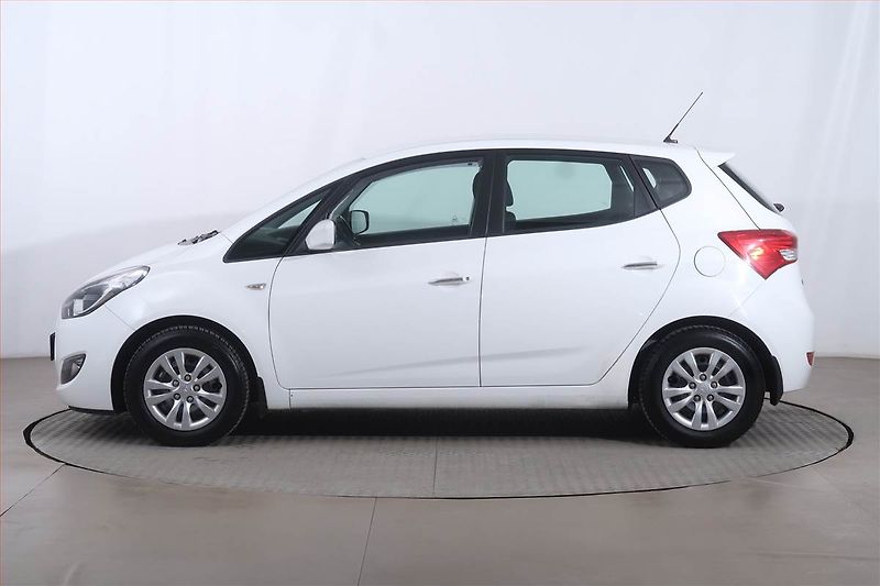 Hyundai ix20 (2015) 1.4 CRDi, Serv.kniha, Tempomat - fotka 3 z 18