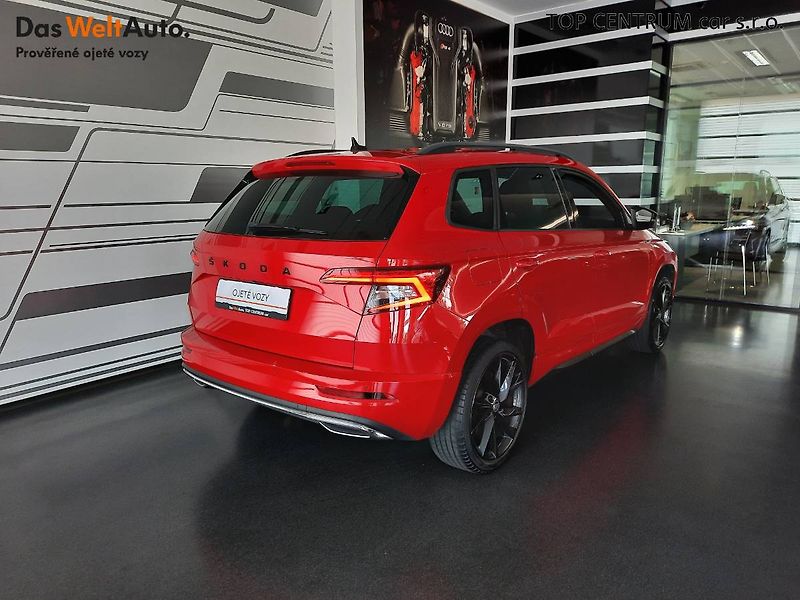 Škoda Karoq (2021) Sportline 2.0 TDI (110kW/150k) - fotka 2 z 26