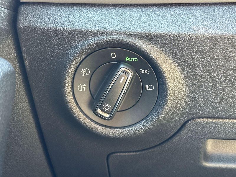 Škoda Kamiq (2020) 1.5 TSI Style - fotka 19 z 31