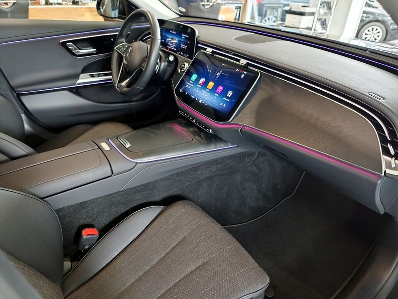 Mercedes-Benz Třídy E 300de 4M Avantgarde kombi - fotka 20 z 30