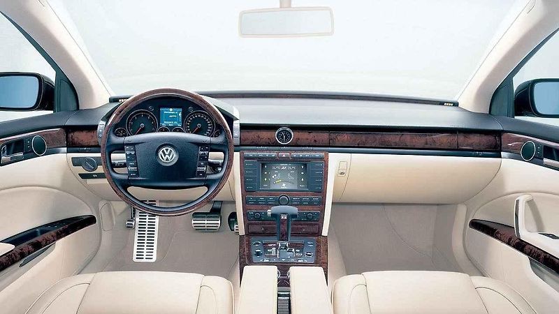 Volkswagen Touareg W12 Sport.