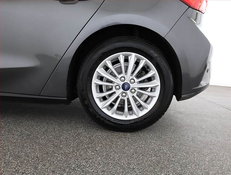 Ford Focus (2019) 1.5 TDCi, Automat, Serv.kniha - fotka 18 z 18