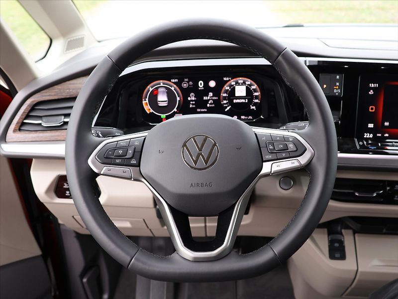 Volkswagen Multivan 2,0 TDI DSG Long Style 7-Míst - fotka 21 z 42