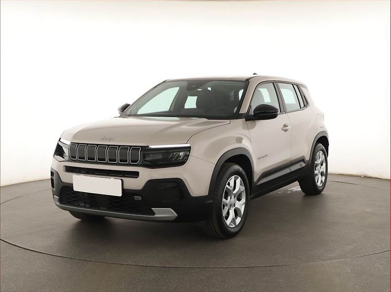Jeep Avenger (2024) Altitude 1.2 Turbo - fotka 2 z 17