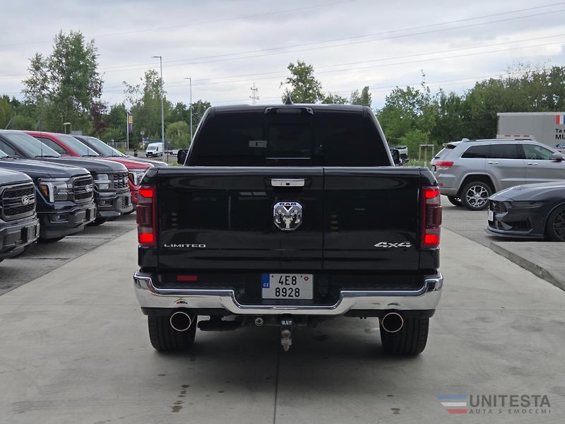 Dodge RAM (2022) RAM 1500 Limited V8 - fotka 5 z 14