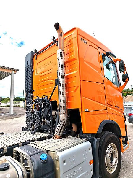 Volvo FH 540 6x4 Hydraulika Retarder - fotka 4 z 9