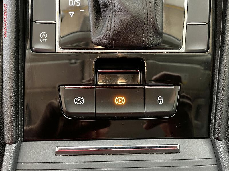 Škoda Superb (2019) 1.5TSI, Ambition, DSG - fotka 15 z 15