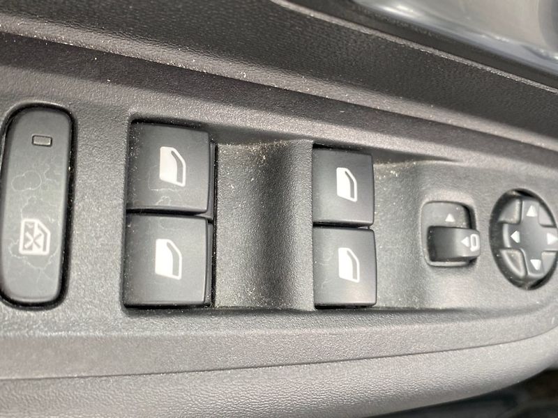 Citroën C4 (2022) 1,2 (114kW) Aut  BA - fotka 27 z 38