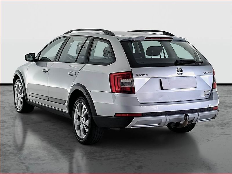 Škoda Octavia (2016) Scout 2.0 TDI, 4X4, Tempomat - fotka 4 z 17