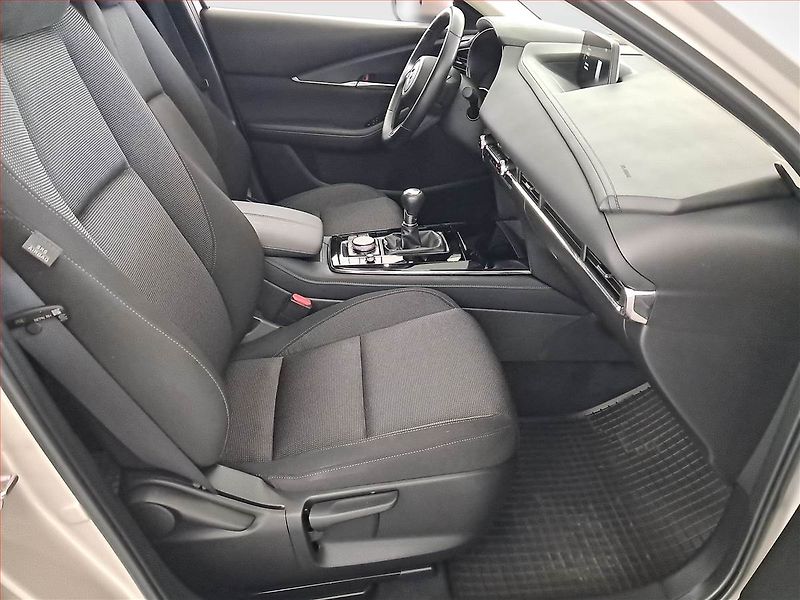 Mazda CX-30 (2023) GT 180 Plus Skyactiv-X 2.0 - fotka 9 z 19